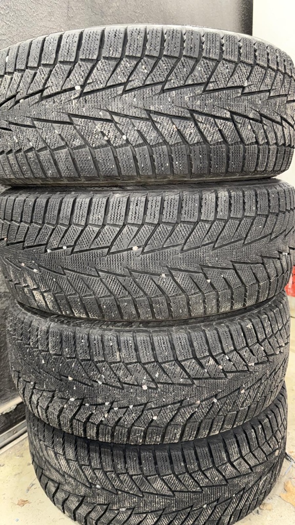 MB  KITKARENGASSARJA  245/45R18+VANNE