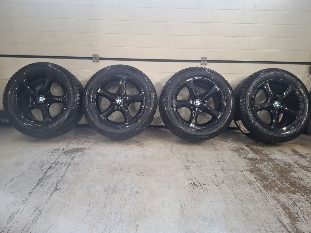 BMW  CMS  VANNE 8,5X18 ET 45+ BRIDGESTONE KITKA 255/55R18