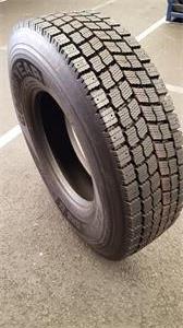 295/80R22.5 152/148M KA PINNOITETTU N41 SIS. 1 BRIDGESTONE RUNKO XL DRIVE